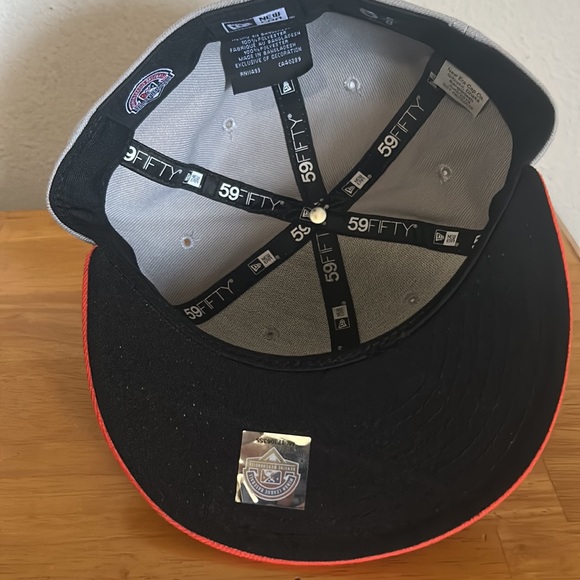 NWOT New Era Las Vegas Aviators Fitted Hat - Picture 3 of 4